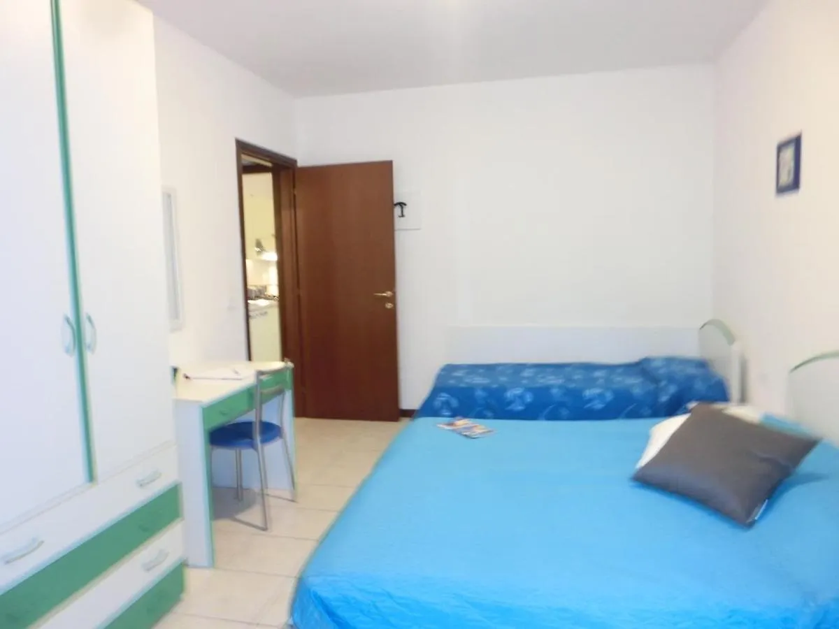 Lovely Flat With Swimming Pool And Ac Bibione Apartment